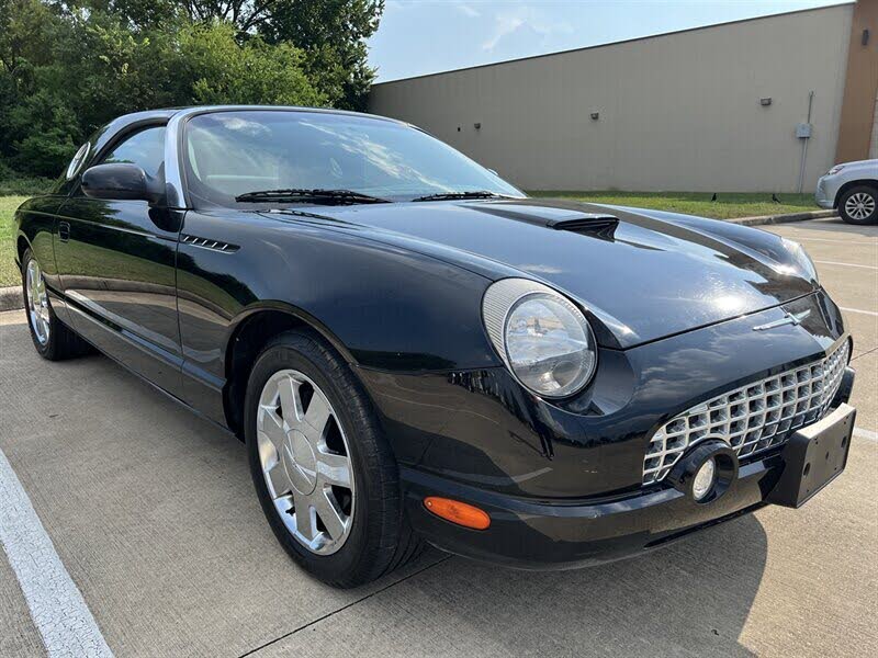 2002 Ford Thunderbird Deluxe RWD