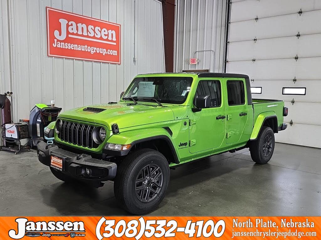 2025 Jeep Gladiator Sport Crew Cab 4WD