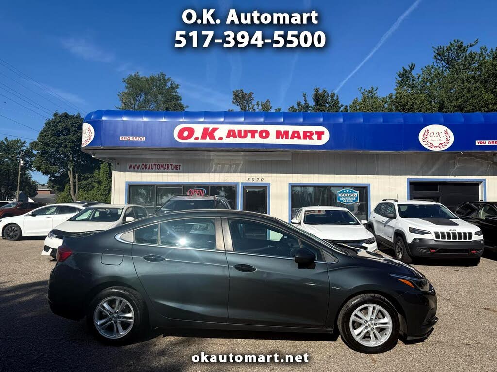 2017 Chevrolet Cruze LT Sedan FWD