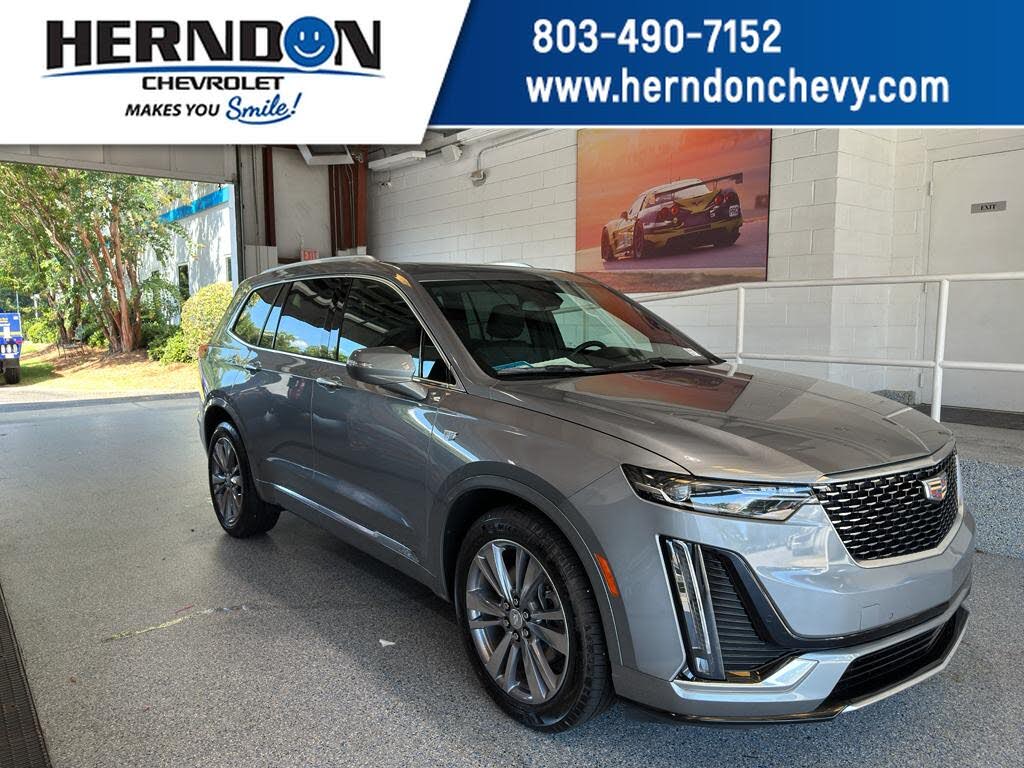 2025 Cadillac XT6 Premium Luxury FWD