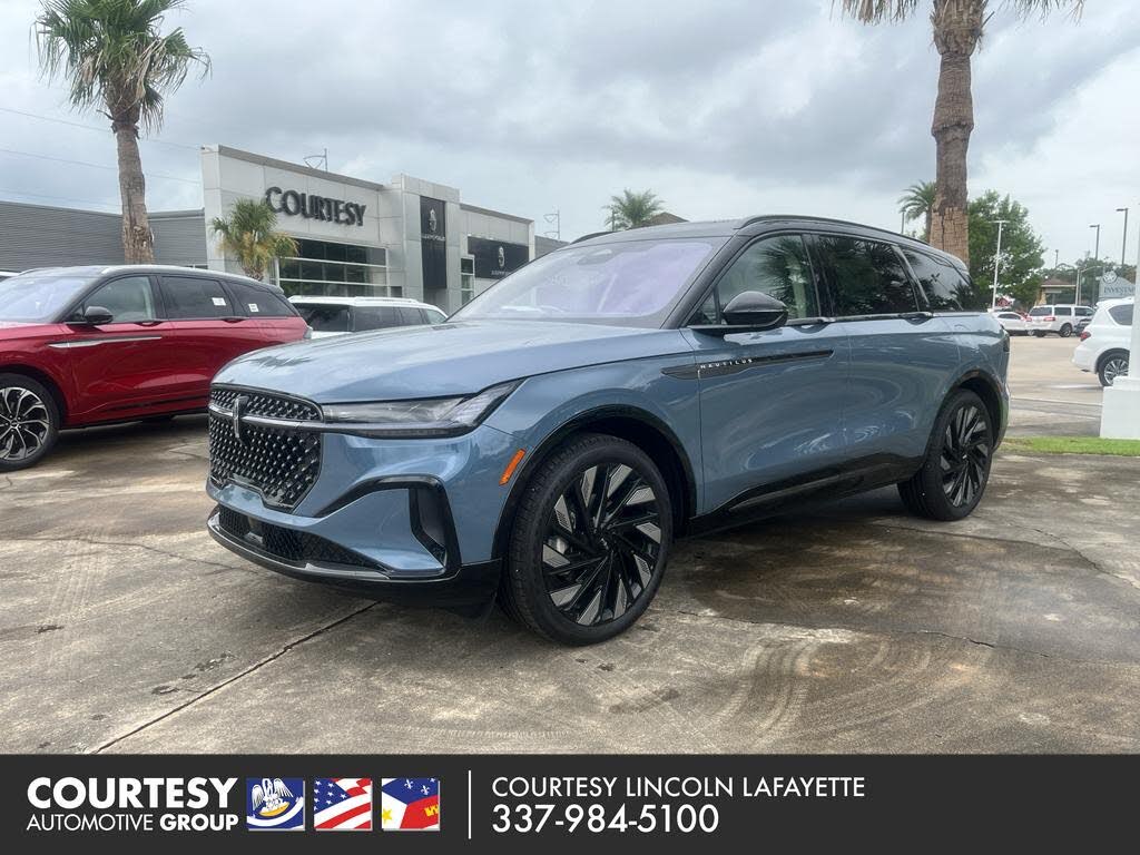 2025 Lincoln Nautilus Hybrid Reserve AWD