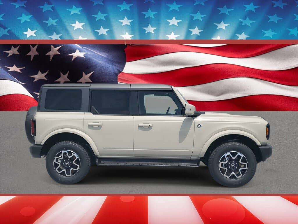 2025 Ford Bronco Outer Banks 4-Door 4WD