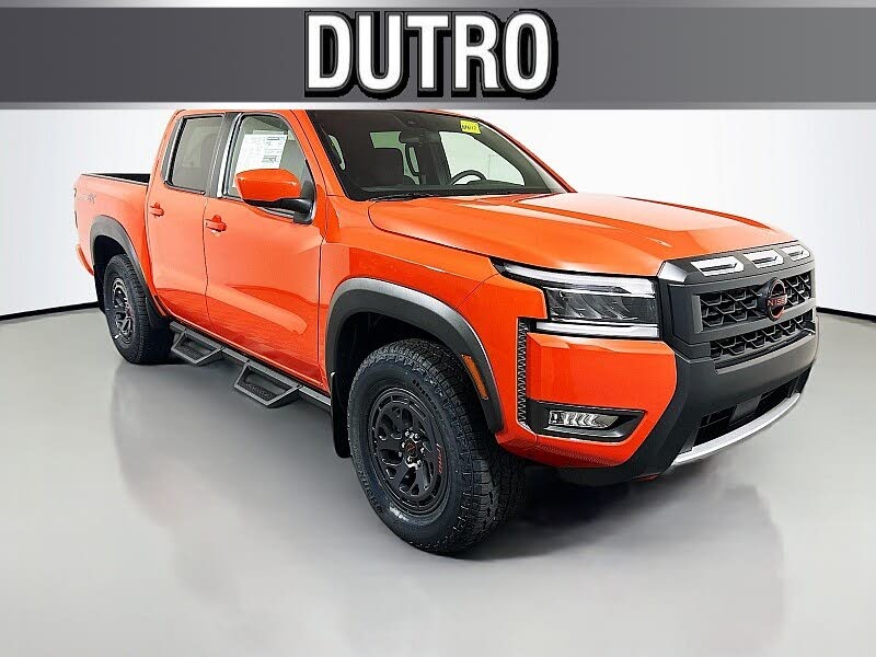 2025 Nissan Frontier PRO-4X Crew Cab 4WD