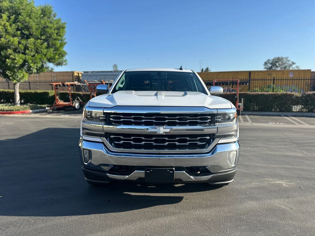 2018 Chevrolet Silverado 1500 LTZ Crew Cab 4WD