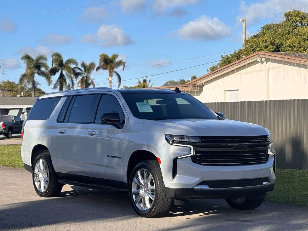 2022 Chevrolet Suburban RST 4WD