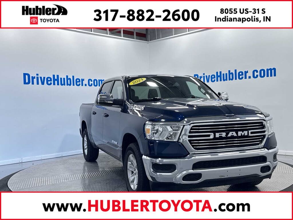 2024 RAM 1500 Laramie Crew Cab 4WD