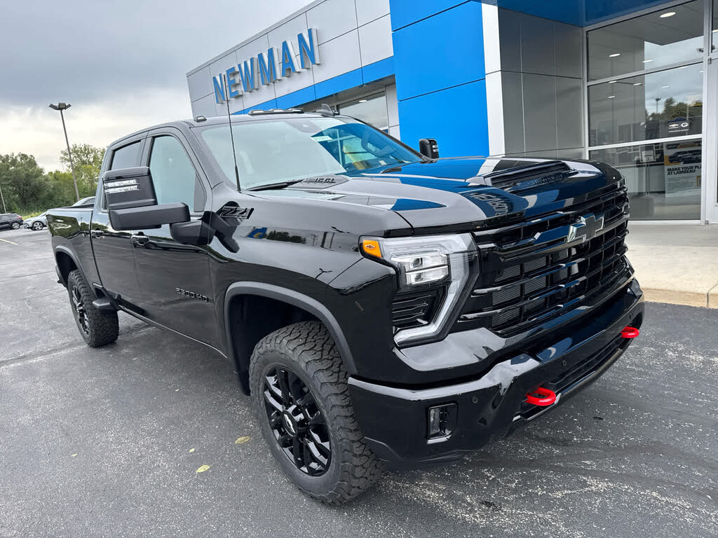 2025 Chevrolet Silverado 2500HD LT Crew Cab 4WD
