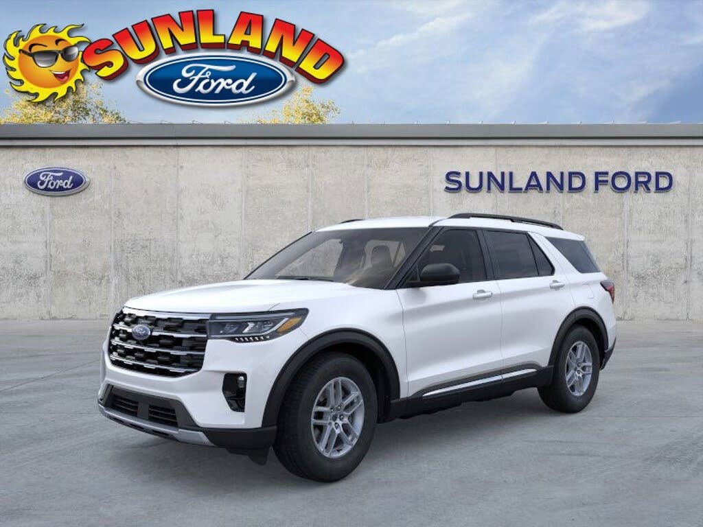 2025 Ford Explorer Active RWD