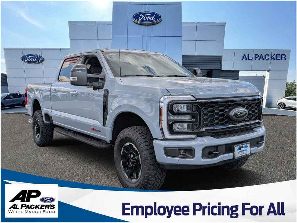 2025 Ford F-250 Super Duty Lariat Crew Cab 4WD