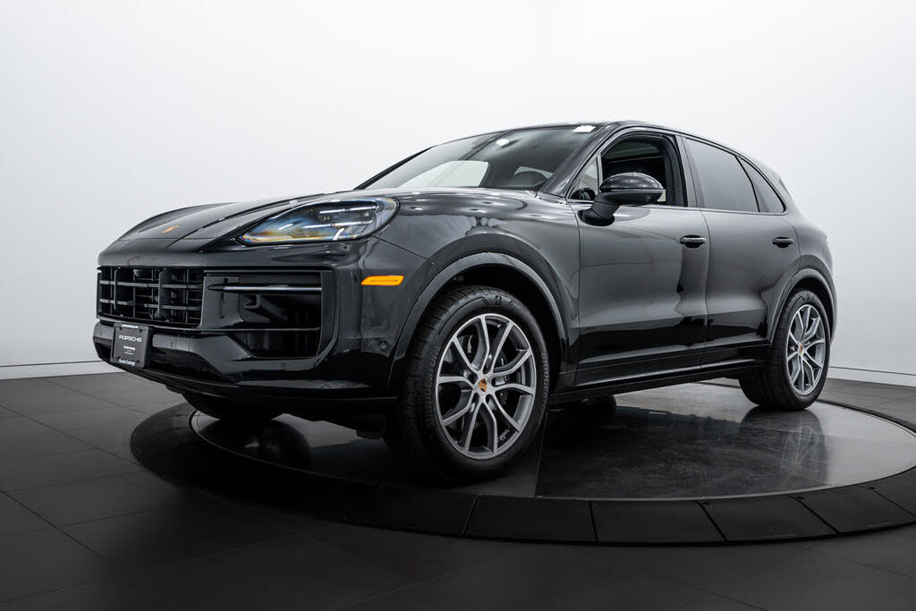 2025 Porsche Cayenne AWD