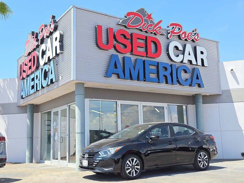 2024 Nissan Versa SV FWD