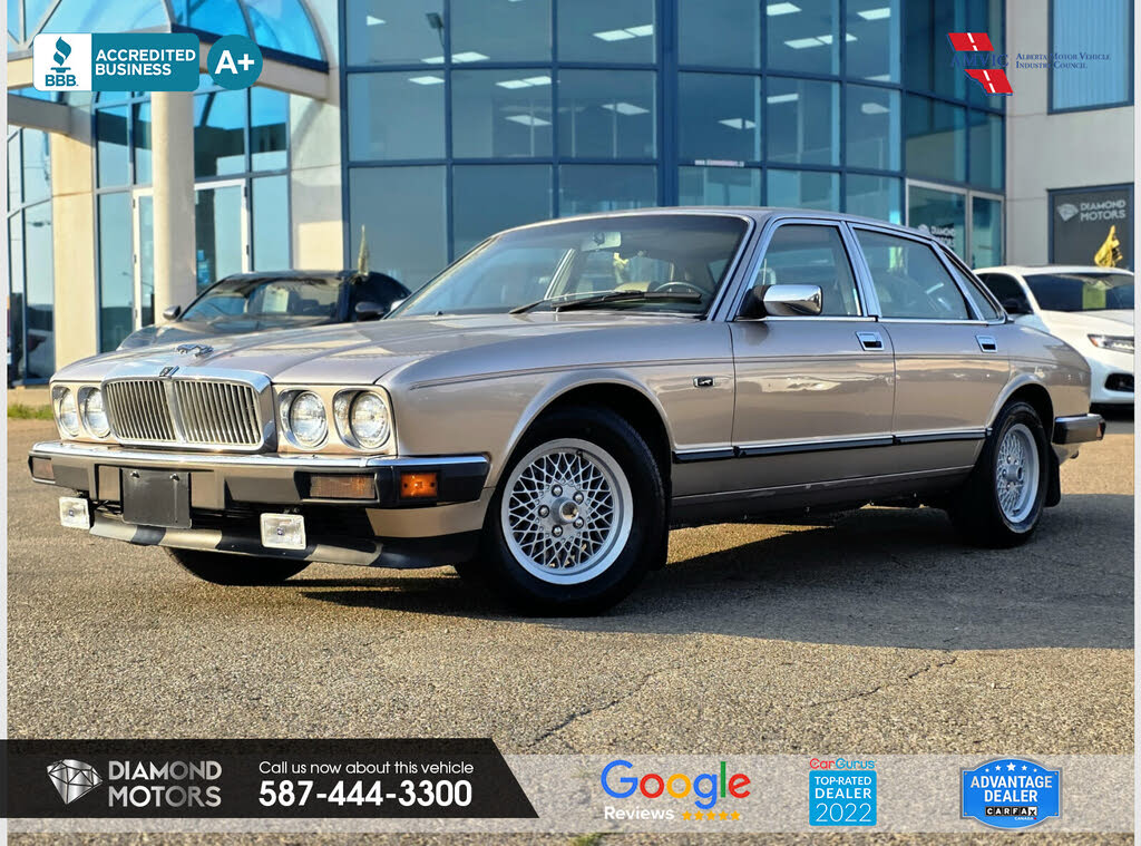 1992 Jaguar XJ-Series XJ6 Sovereign Sedan RWD