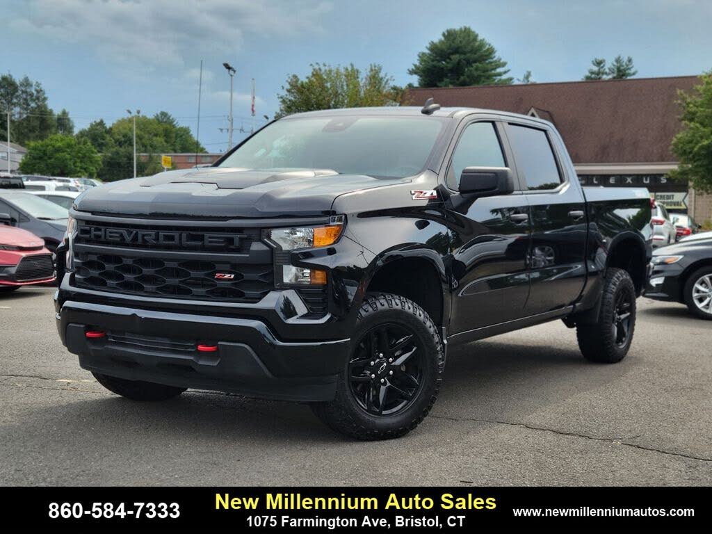 2022 Chevrolet Silverado 1500 Custom Trail Boss Crew Cab 4WD