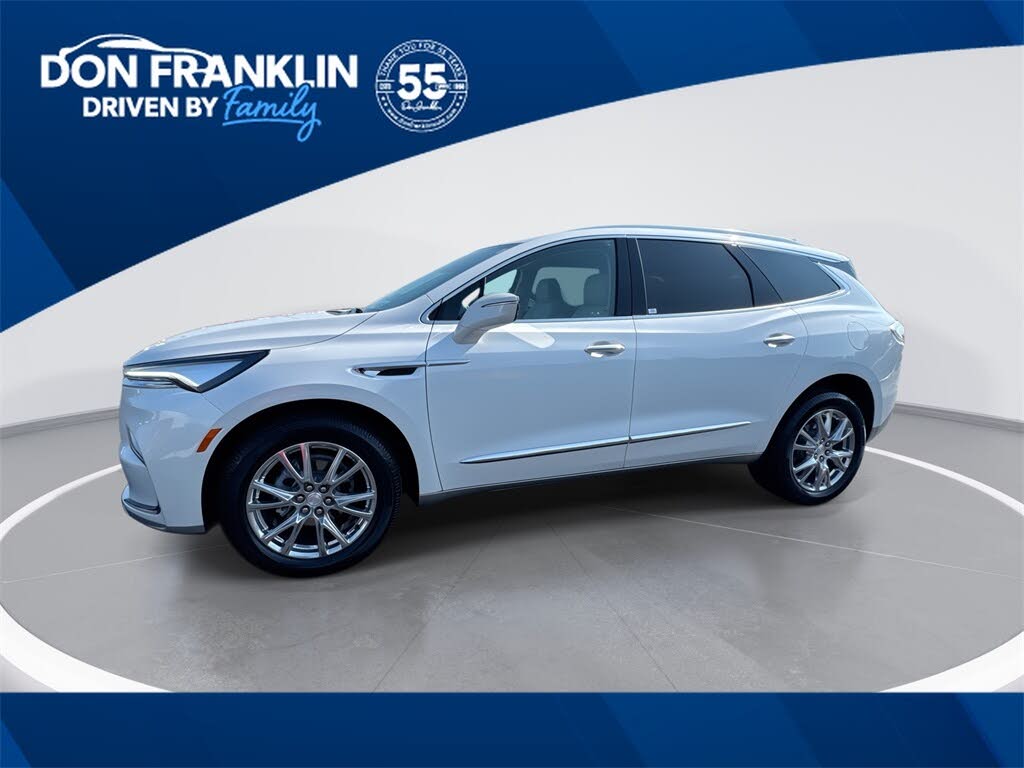 2022 Buick Enclave Essence AWD