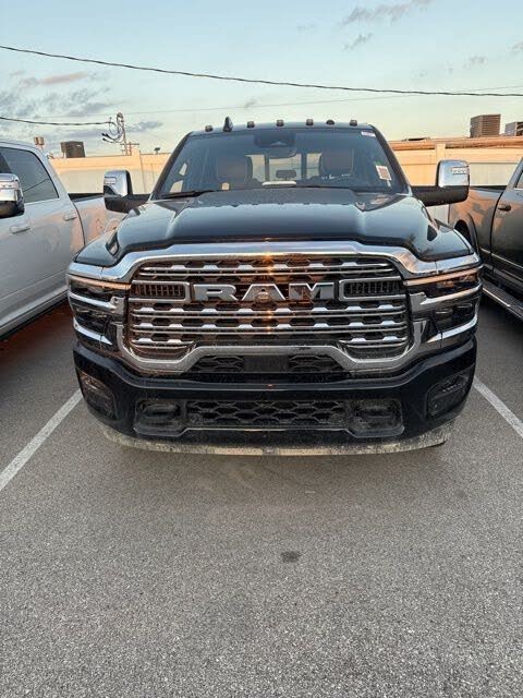 2025 RAM 2500 Limited Crew Cab 4WD