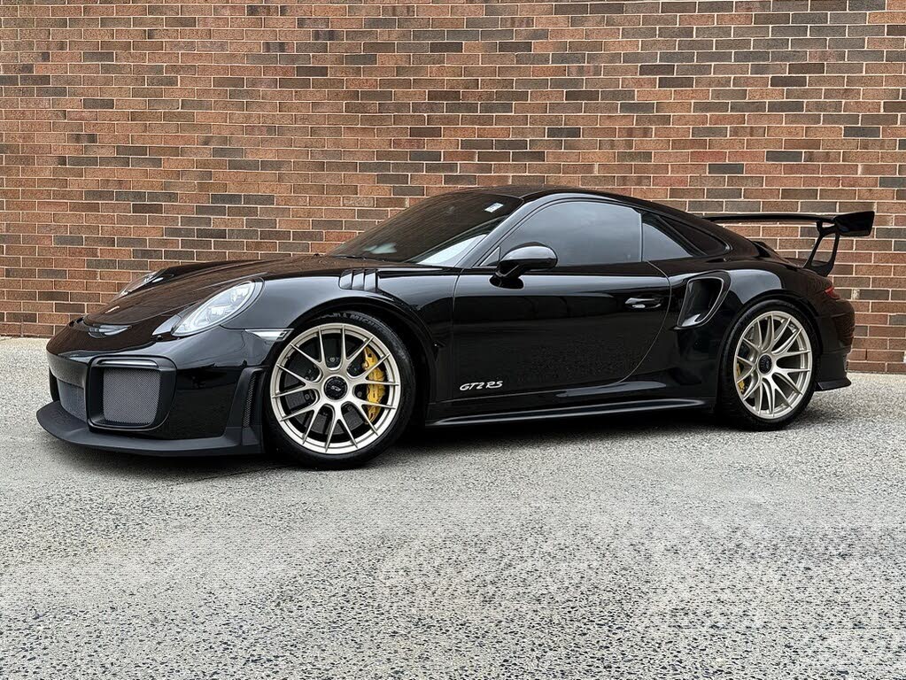 2018 Porsche 911 GT2 RS Coupe RWD
