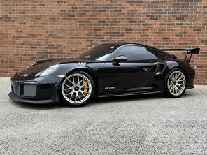 Porsche 911 GT2 RS Coupe RWD