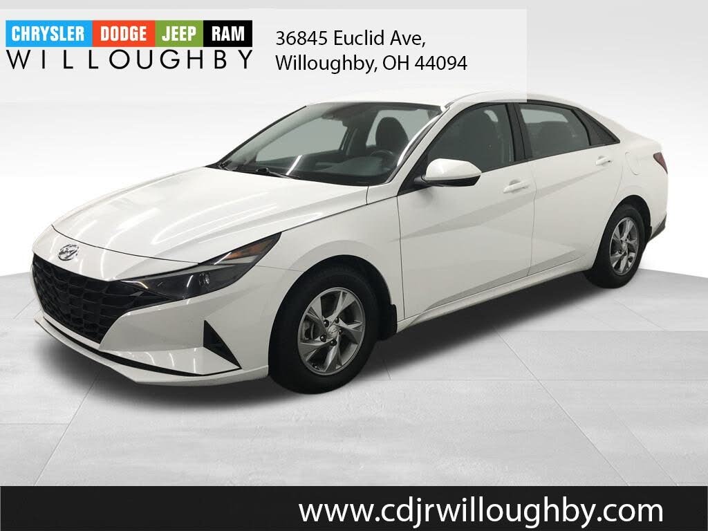 2023 Hyundai Elantra SE FWD