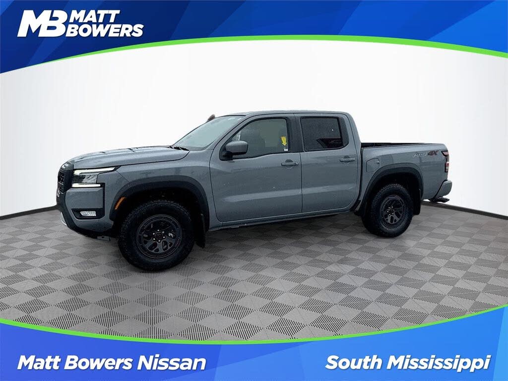 2025 Nissan Frontier PRO-4X Crew Cab 4WD