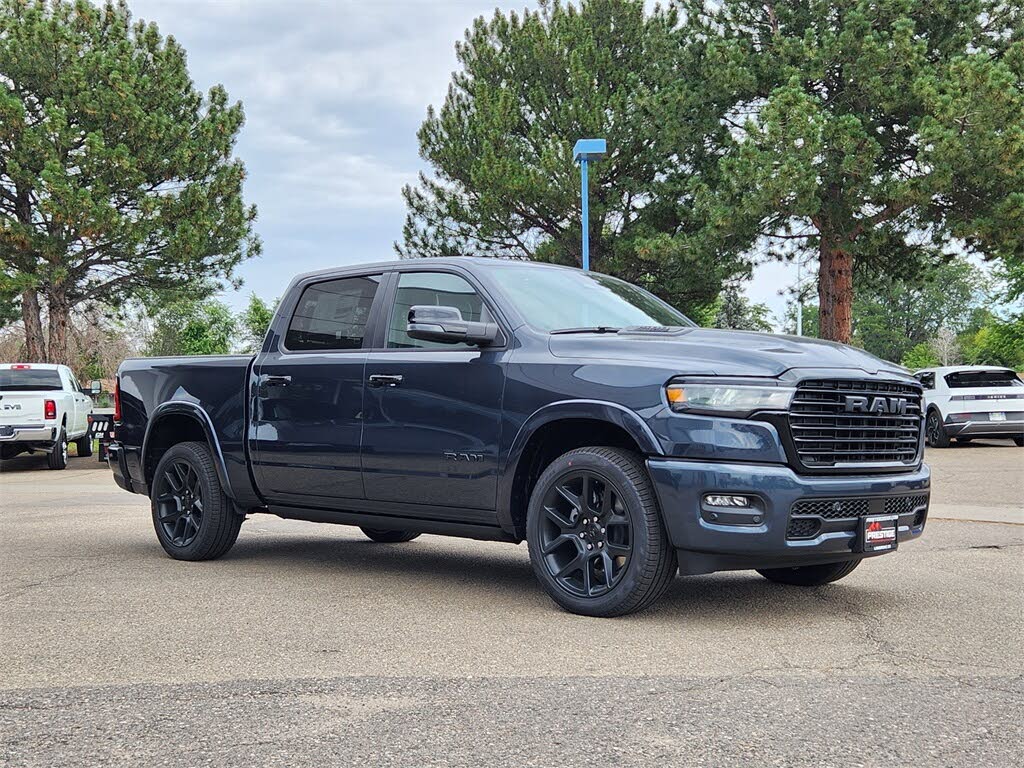 2026 RAM 1500 Laramie Crew Cab 4WD