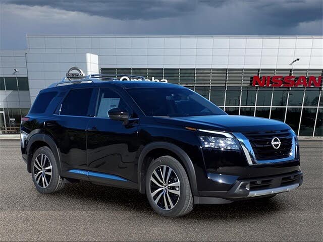 2025 Nissan Pathfinder Platinum 4WD