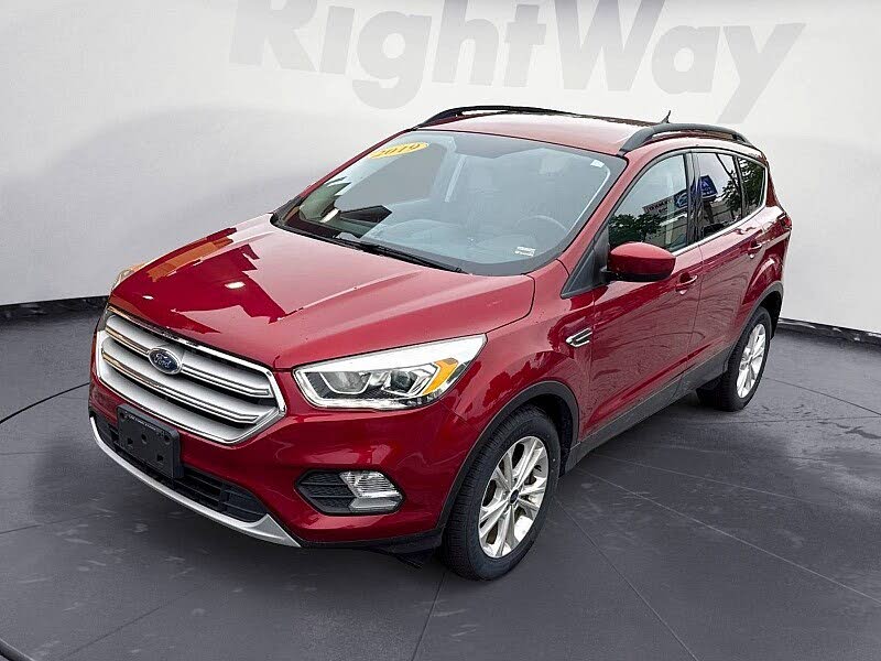 2019 Ford Escape SEL FWD