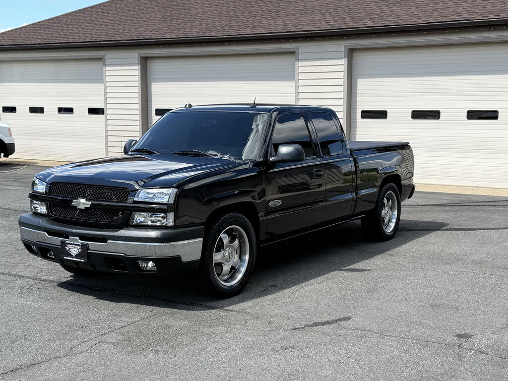 2004 Chevrolet Silverado 1500 LS Extended Cab RWD