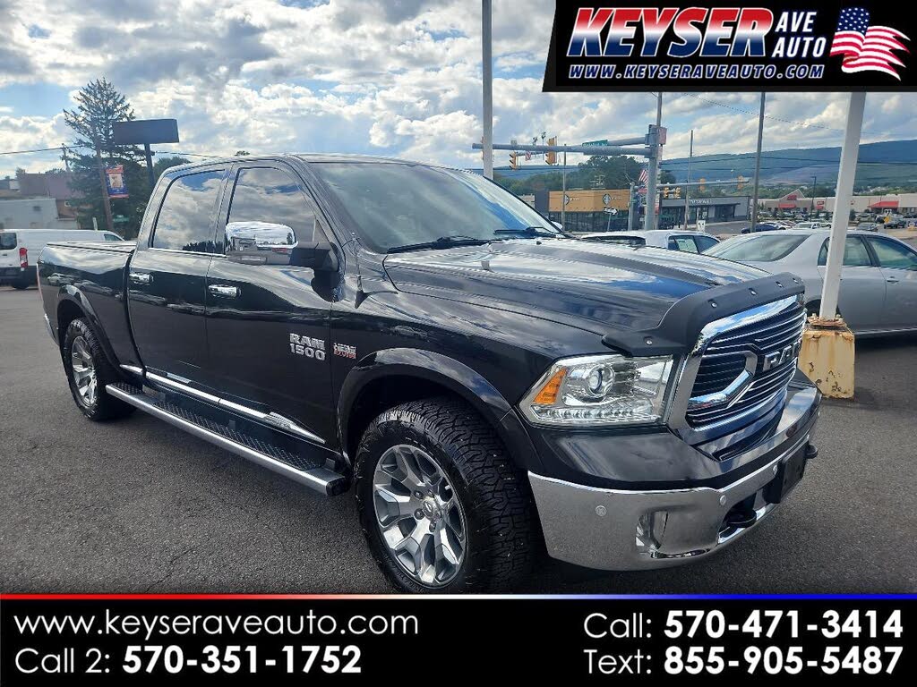 2017 RAM 1500 Laramie Limited Crew Cab 4WD