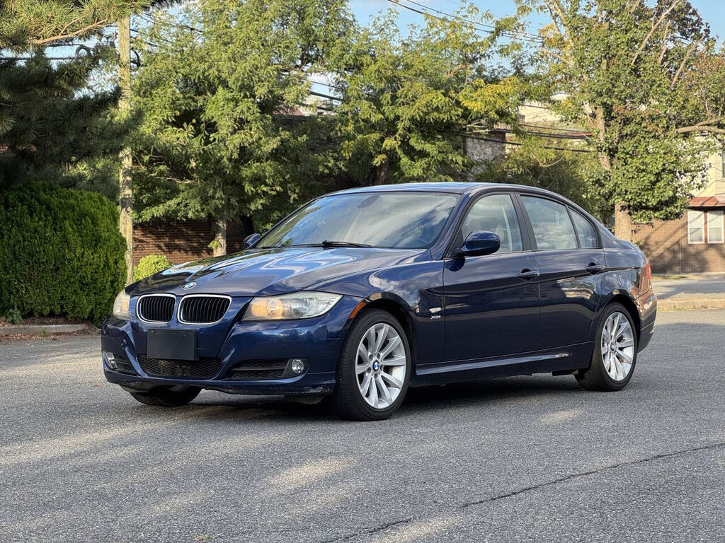 2011 BMW 3 Series 328i xDrive Sedan AWD