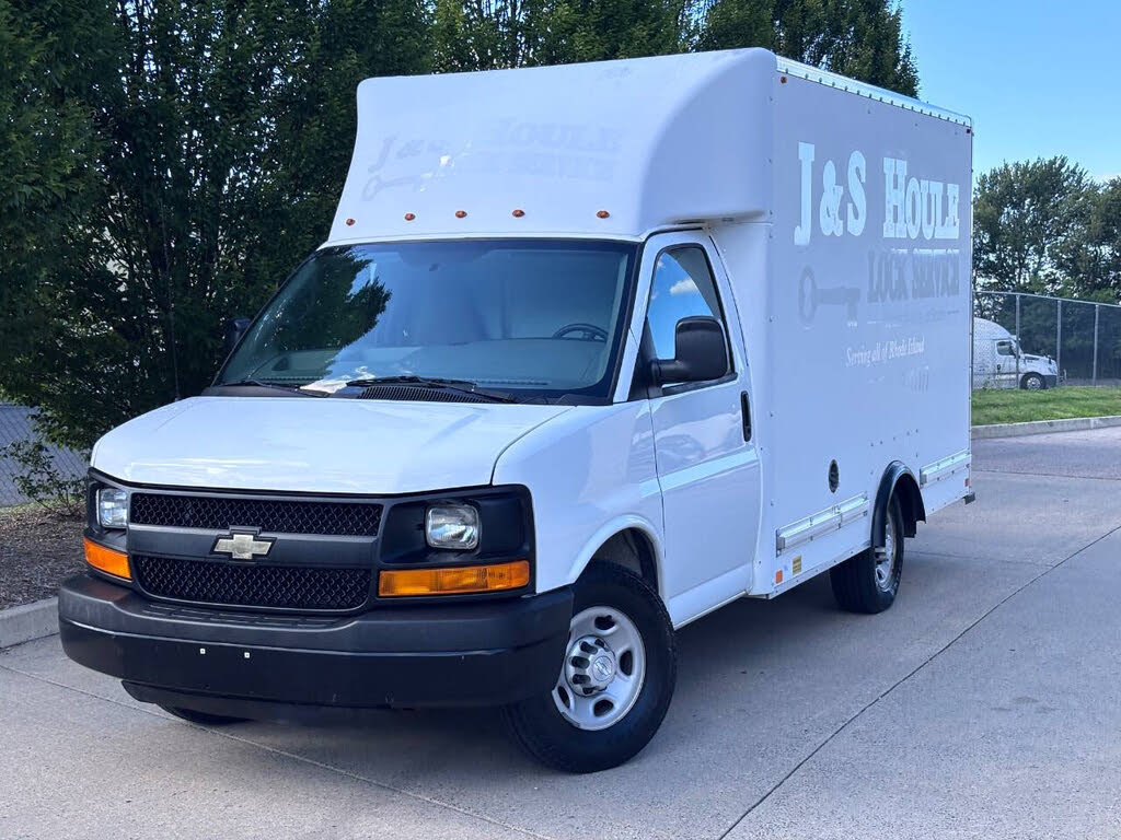 2016 Chevrolet Express Chassis 3500 139 Cutaway with 1WT RWD