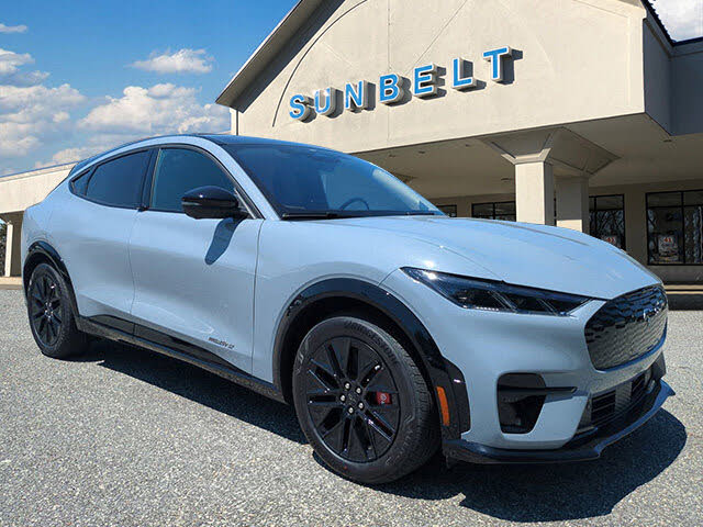 2025 Ford Mustang Mach-E Premium RWD