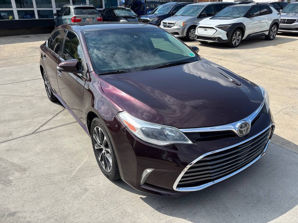 2017 Toyota Avalon XLE