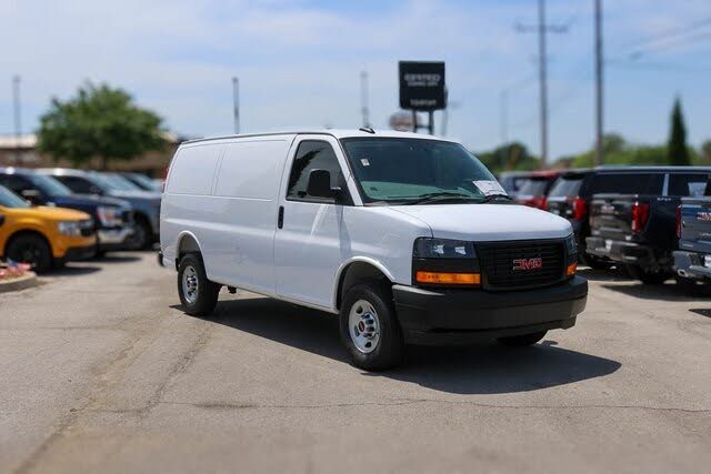 2025 GMC Savana Cargo 2500 RWD