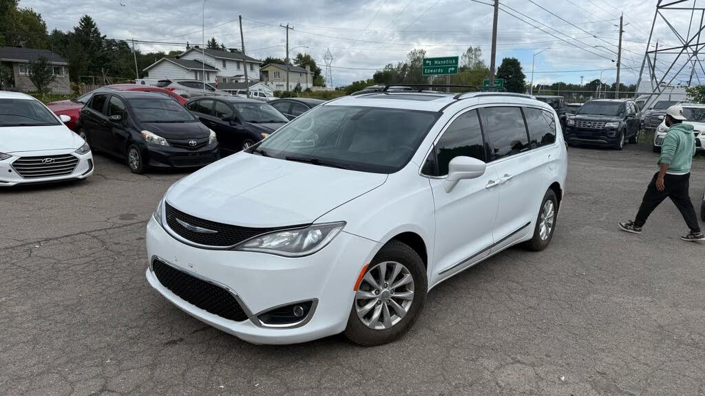 2018 Chrysler Pacifica Touring L Plus FWD
