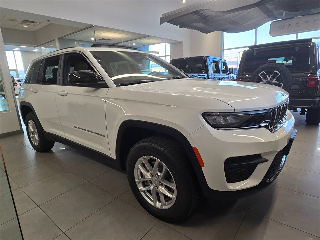 2025 Jeep Grand Cherokee Laredo X 4WD