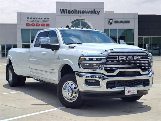 2025 RAM 3500 Limited Crew Cab LB DRW 4WD