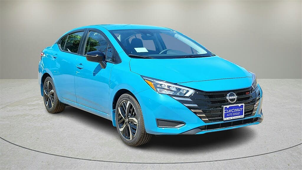 2025 Nissan Versa SR FWD
