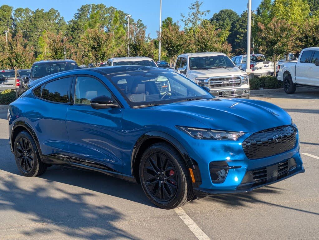2025 Ford Mustang Mach-E Premium RWD