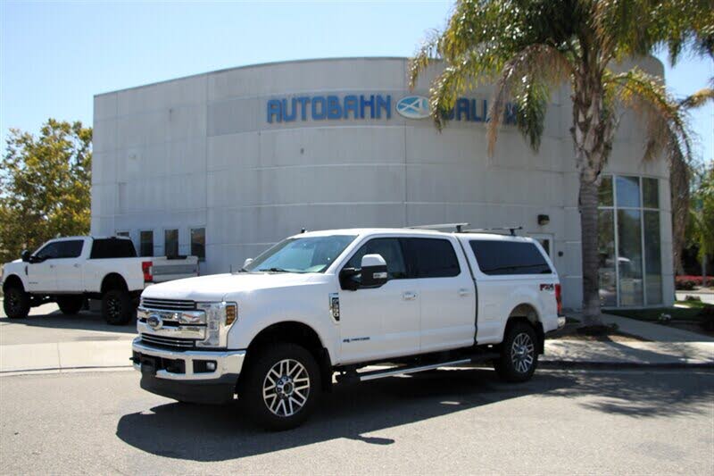 2019 Ford F-350 Super Duty Lariat Crew Cab 4WD
