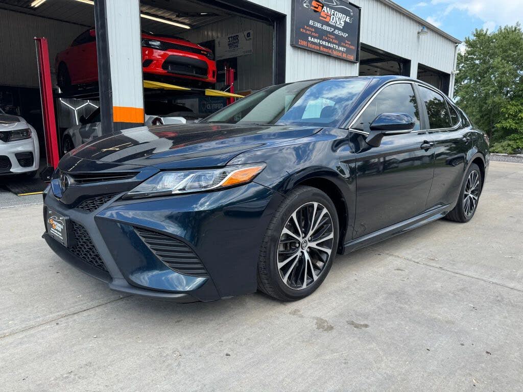 2018 Toyota Camry SE