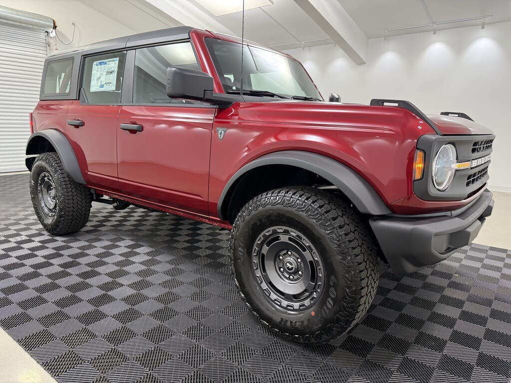2025 Ford Bronco 4-Door 4WD