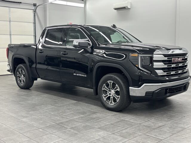 2026 GMC Sierra 1500 SLE Crew Cab 4WD