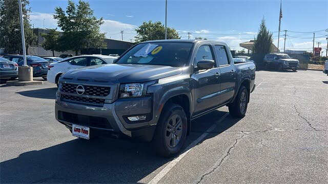 2025 Nissan Frontier SV Crew Cab 4WD