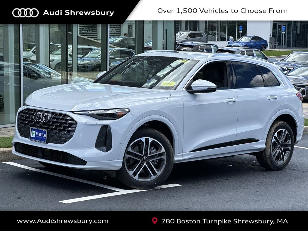 2025 Audi Q5 quattro Premium 40 TFSI