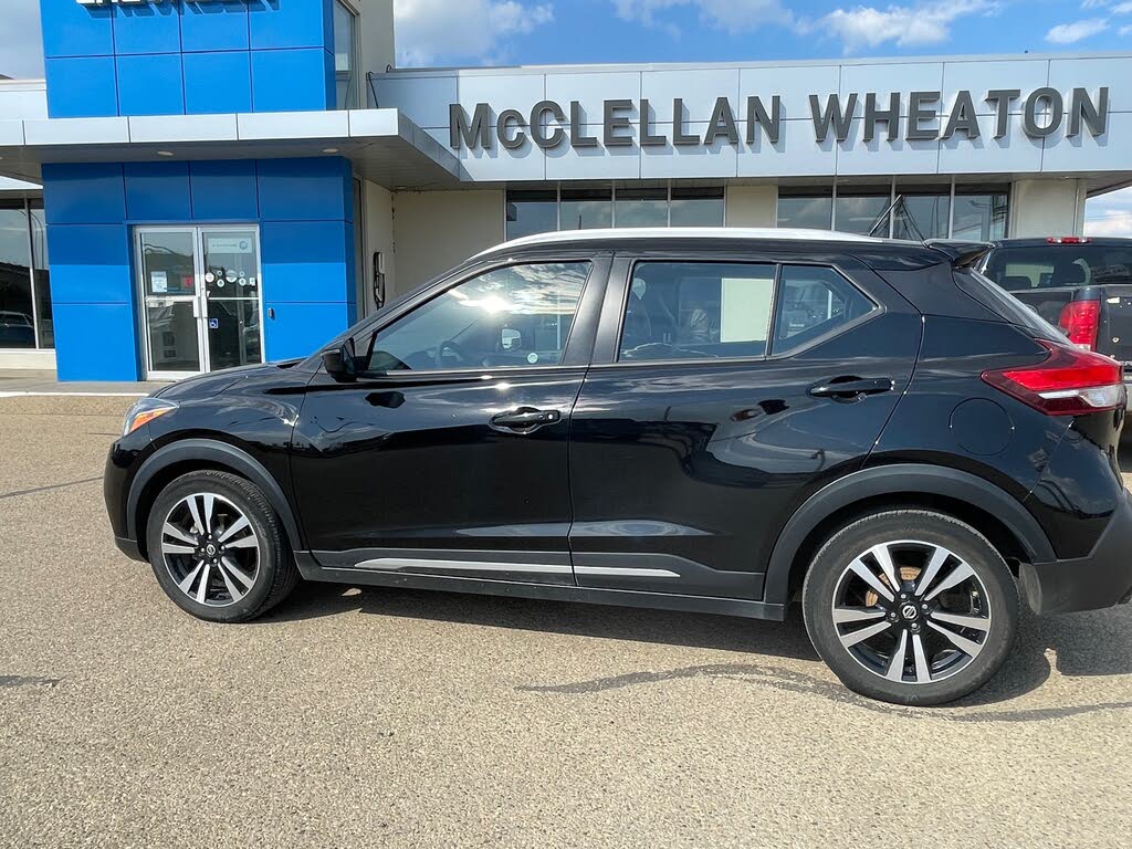 2020 Nissan Kicks SR FWD