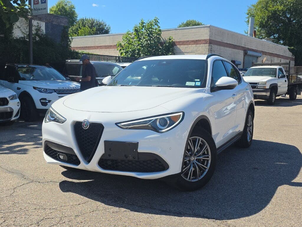 2022 Alfa Romeo Stelvio Sprint AWD