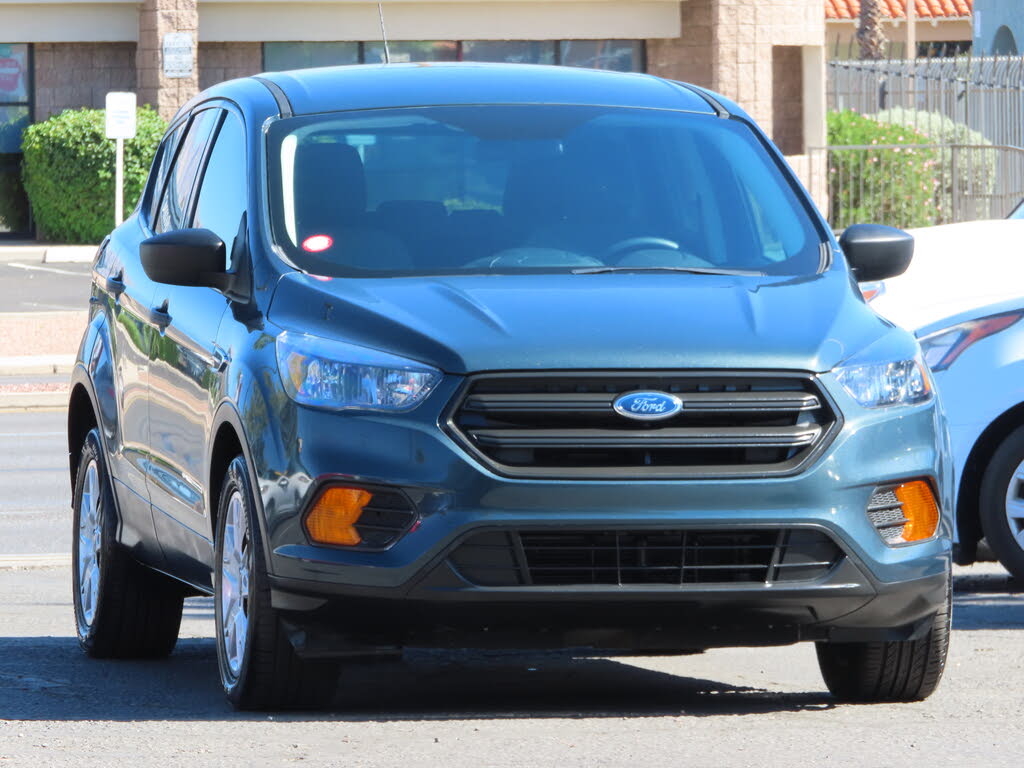 2019 Ford Escape S FWD