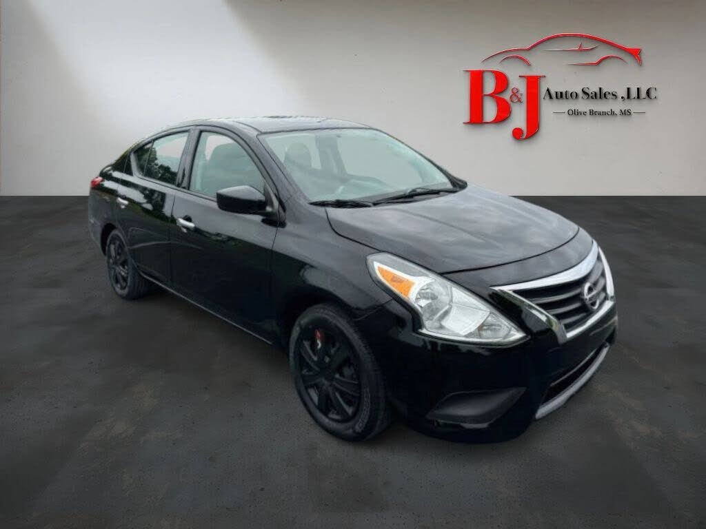 2019 Nissan Versa SV FWD