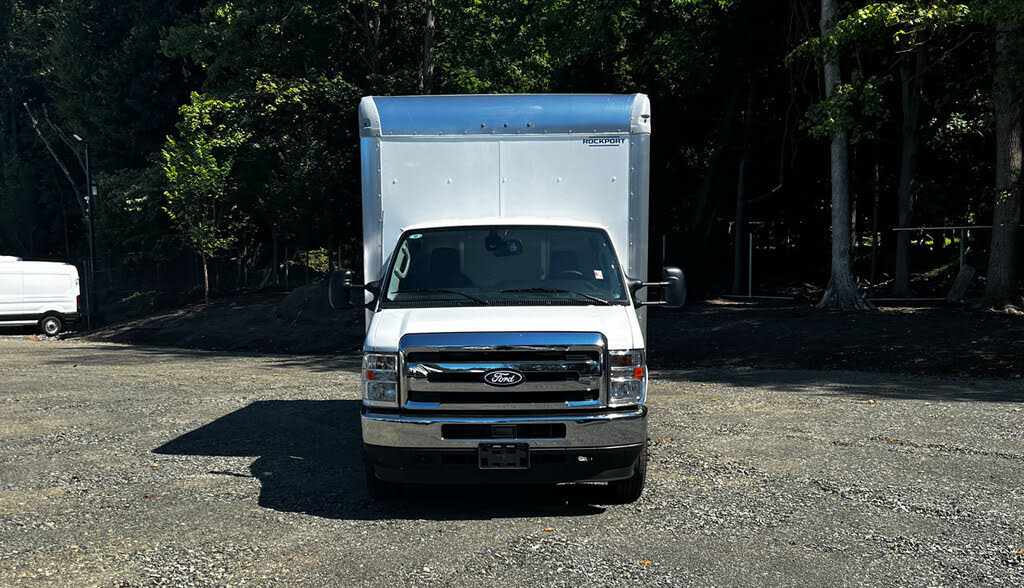 2026 Ford E-Series Chassis E-350 SD Cutaway 138 RWD