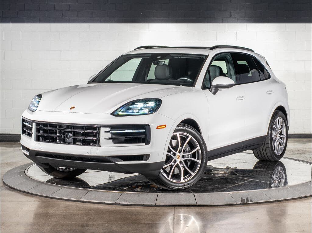 2025 Porsche Cayenne AWD